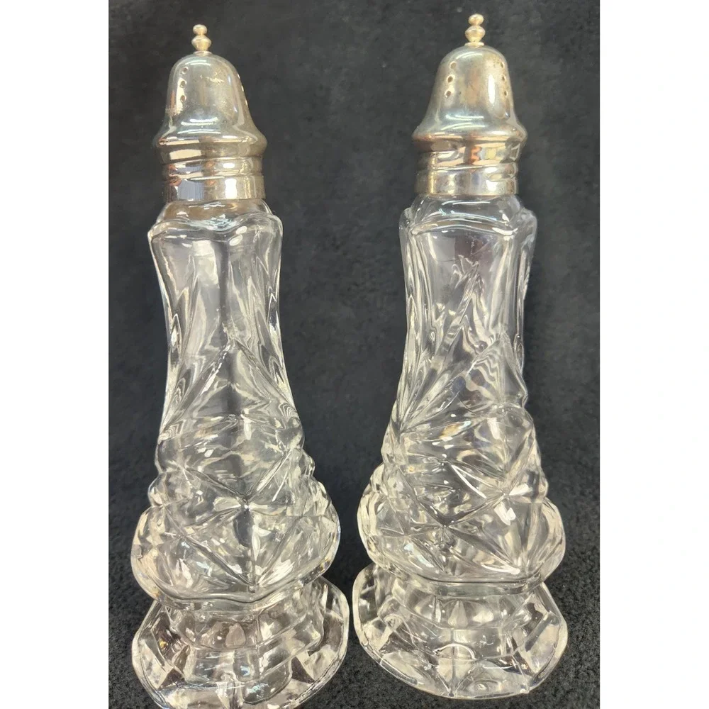 Vintage Crystal Legends by Godinger Silver Art Crystal Salt & Pepper Shaker set